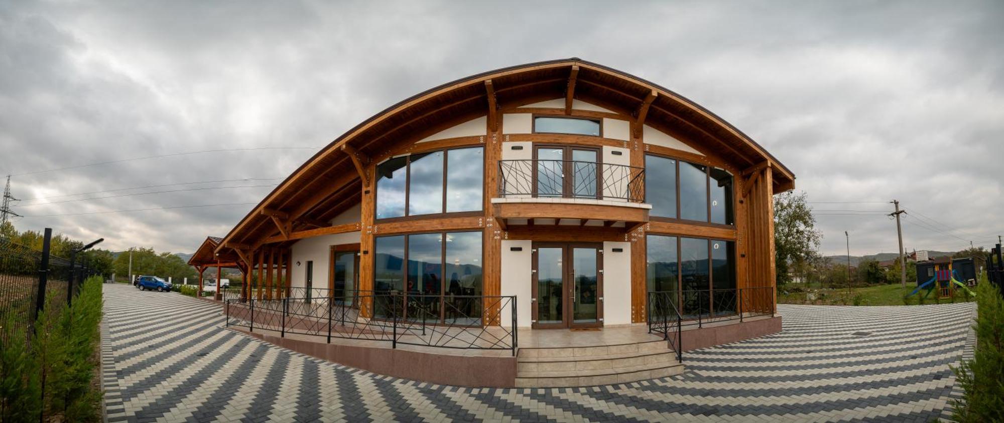 Pensiunea Subcarpati Călimăneşti Exterior foto